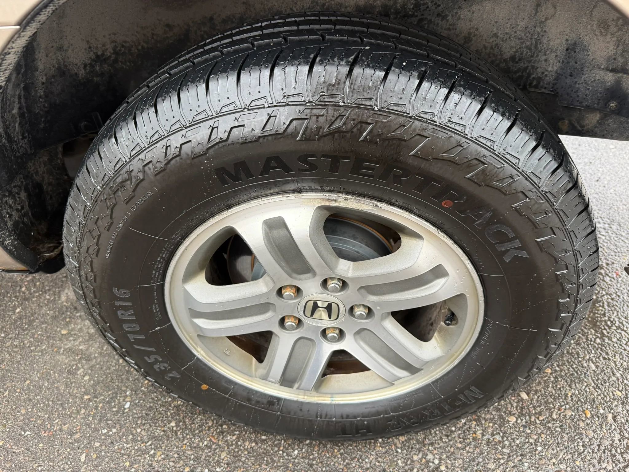 Used 2004 Honda Pilot EX image 10