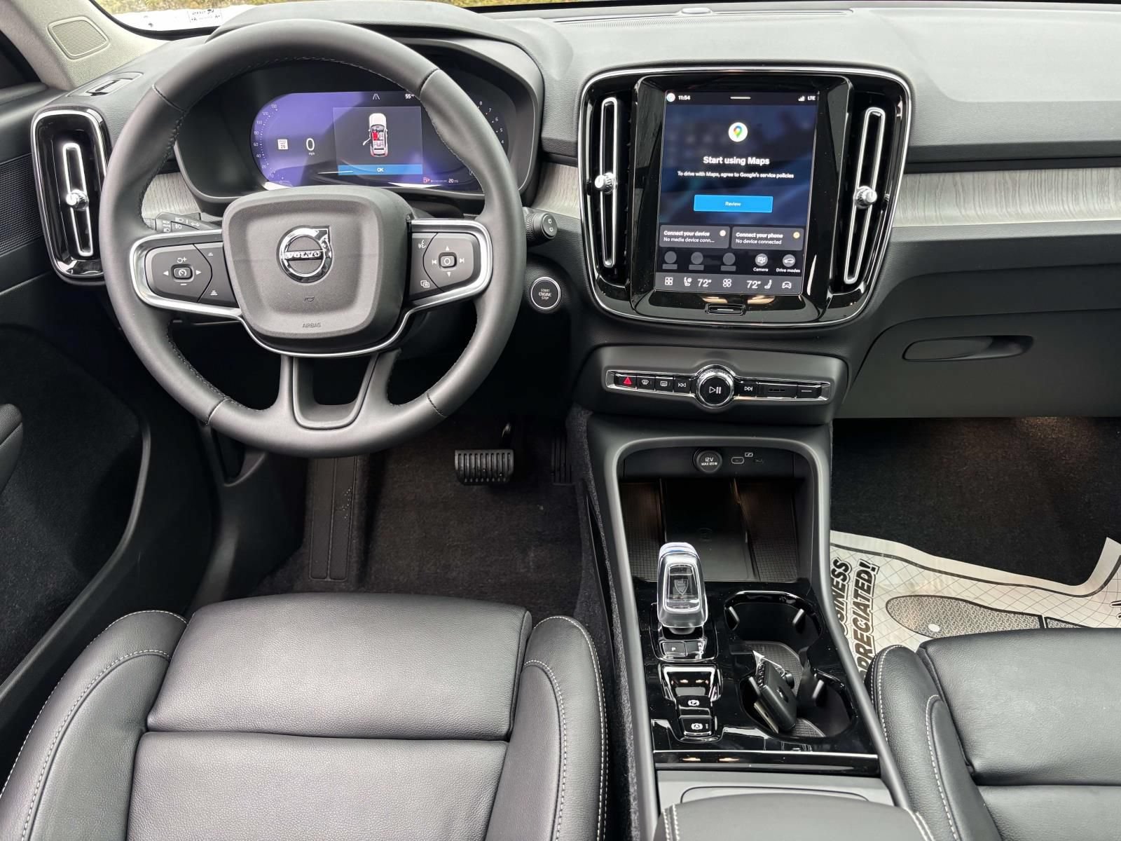New 2026 Volvo XC40 B5 Plus w/ Protection Package Premier AWD/4WD image 28