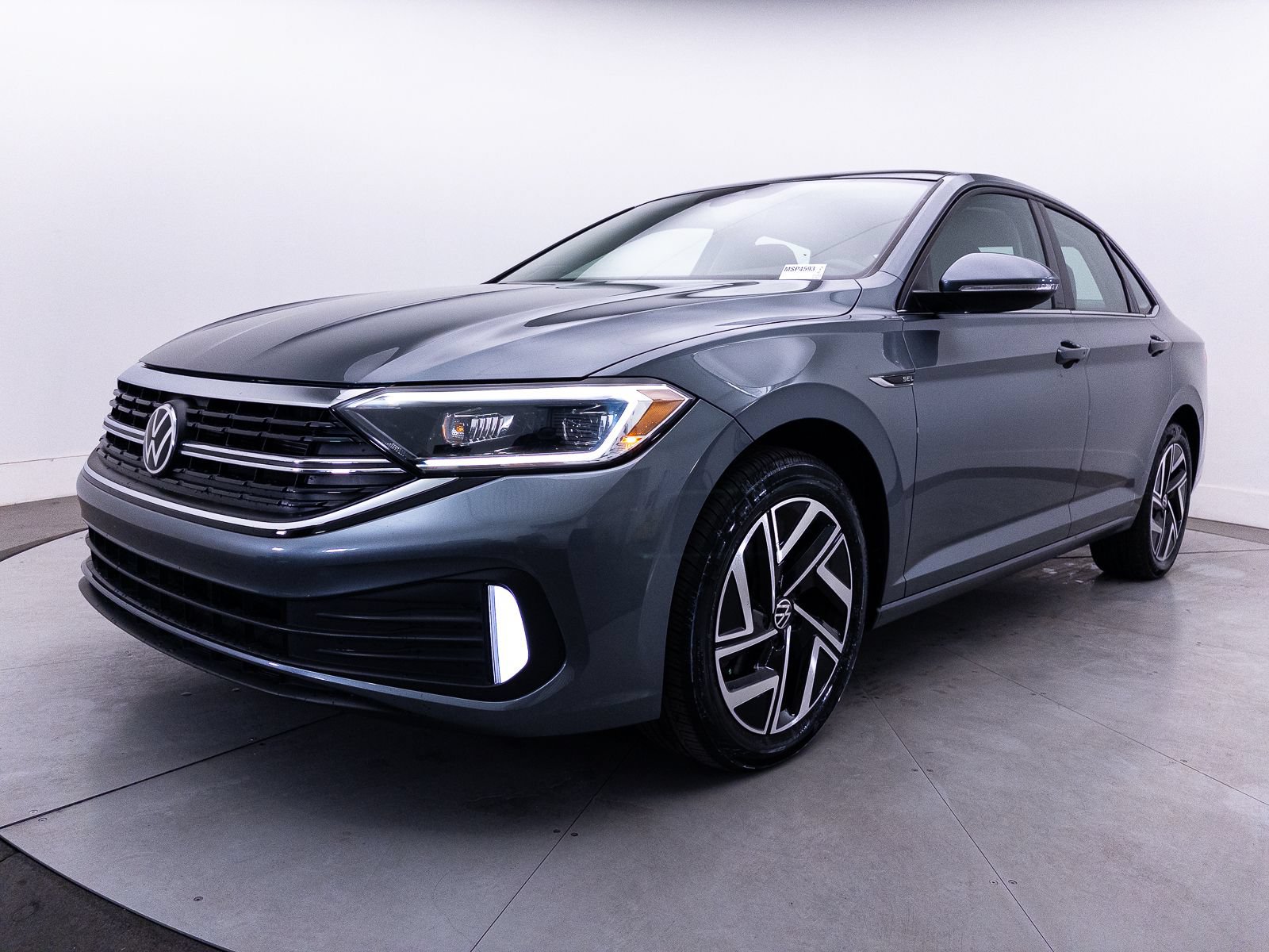 Used 2023 Volkswagen Jetta SEL FWD image 13