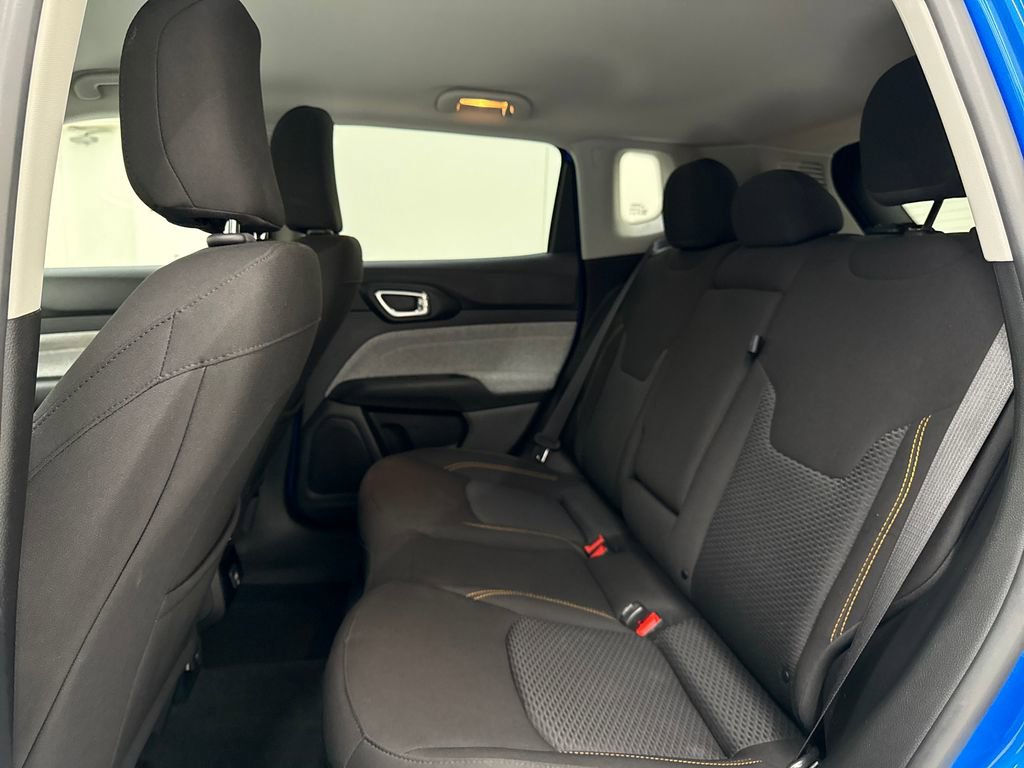Used 2022 Jeep Compass Sport AWD/4WD image 26