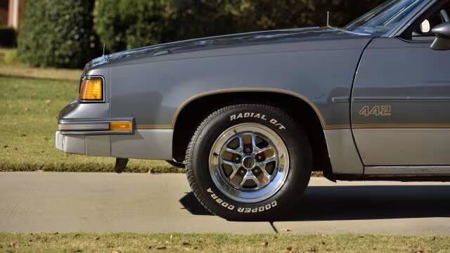 Used 1987 Oldsmobile Cutlass Supreme Salon image 18