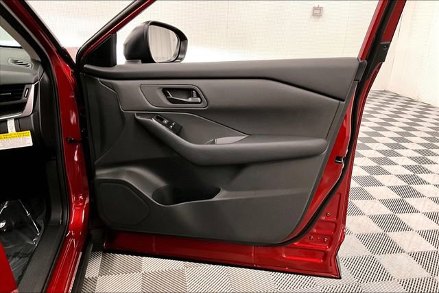 New 2026 Nissan Rogue S image 31