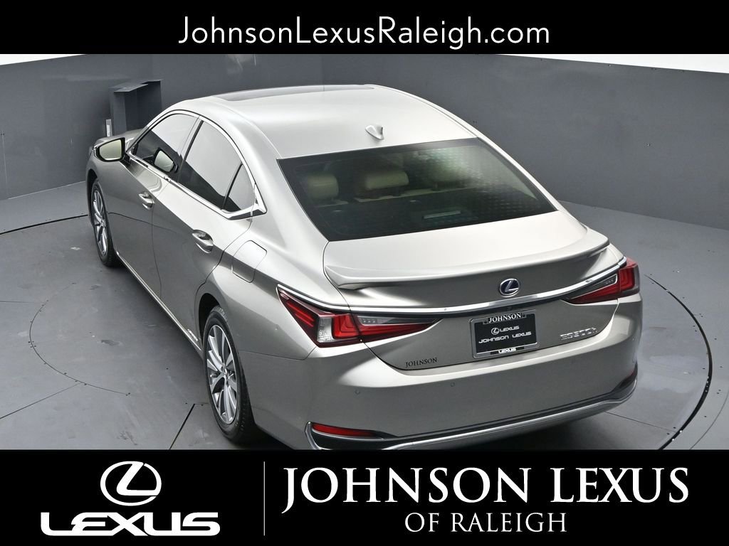 Used 2021 Lexus ES 300h w/ Premium Package FWD image 26