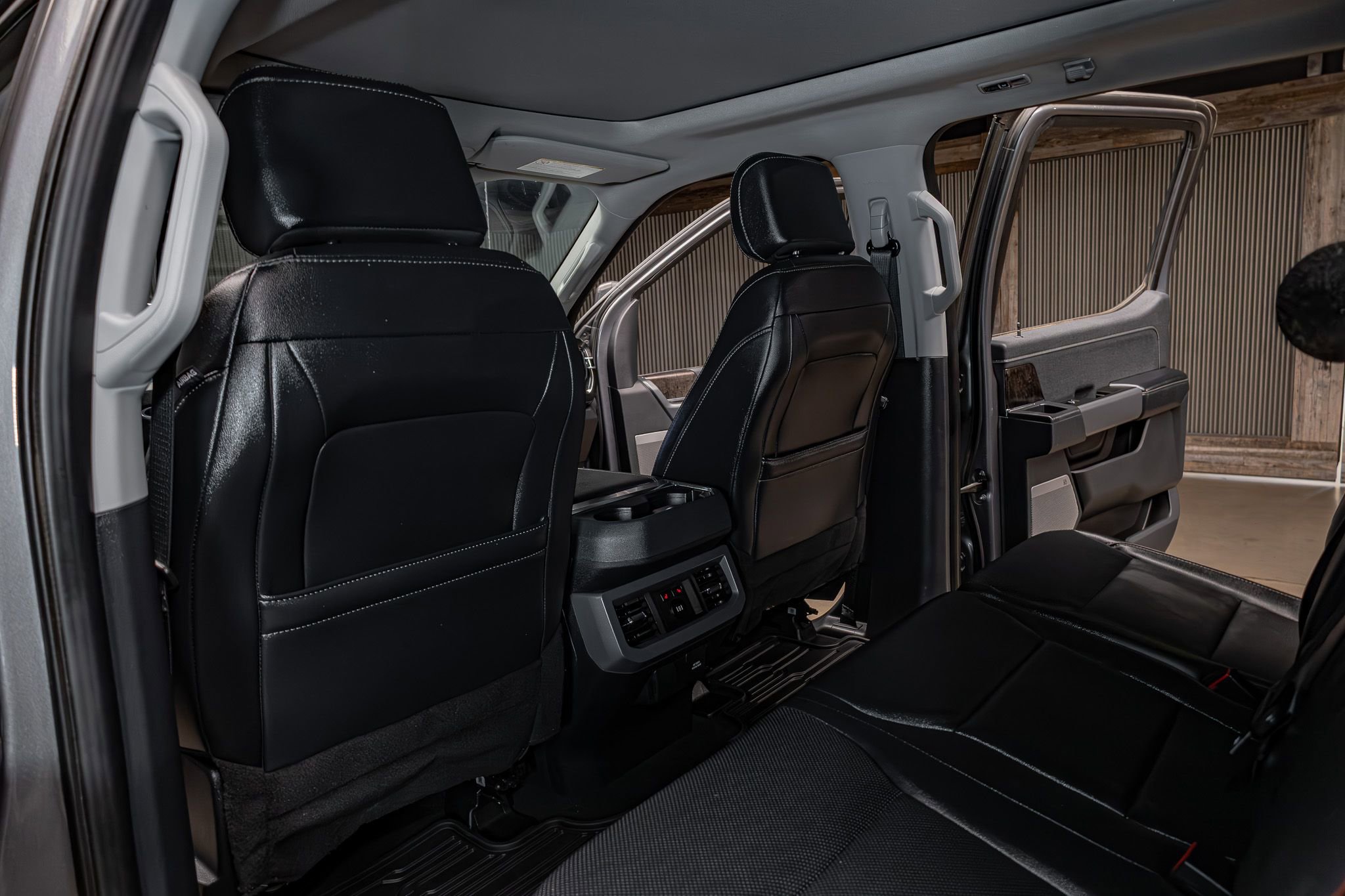 Used 2024 Ford F450 Lariat w/ FX4 Off-Road Package image 23