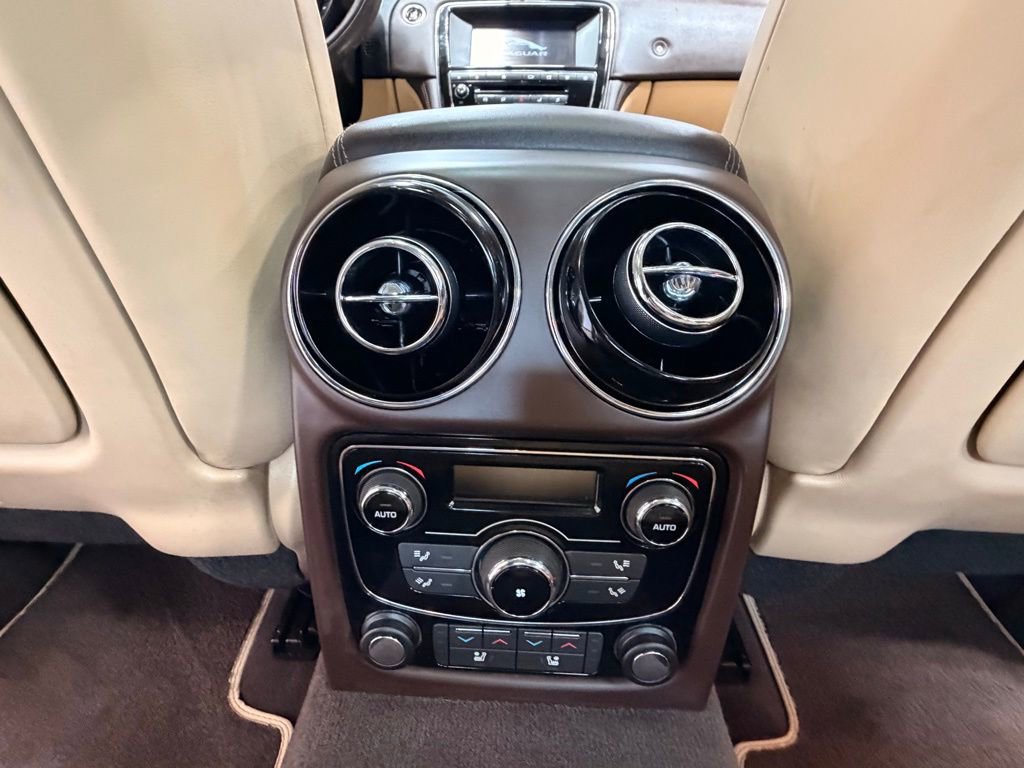 Used 2017 Jaguar XJ L Portfolio image 15