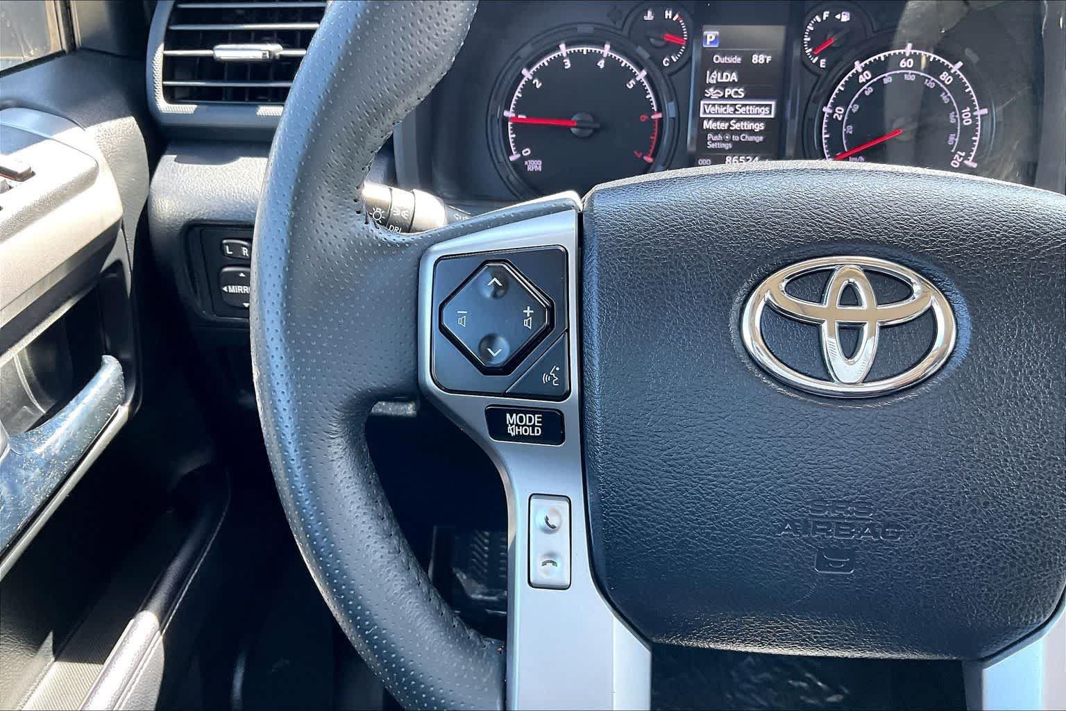 Used 2021 Toyota 4Runner SR5 Premium w/ Moonroof Package AWD/4WD image 24