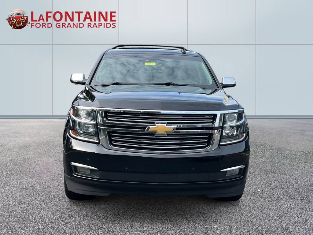 Used 2020 Chevrolet Suburban Premier w/ Premier Plus Edition AWD/4WD image 2