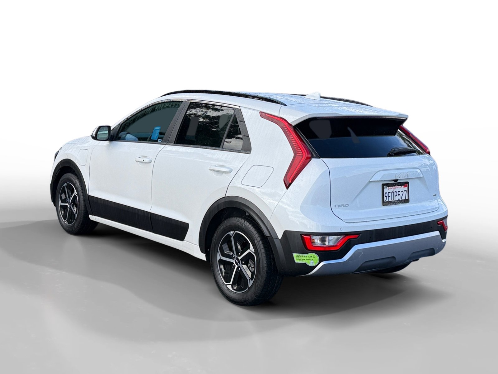 Used 2023 Kia Niro EX FWD image 3