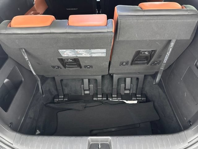 Used 2023 Kia Carnival SX Prestige FWD image 31