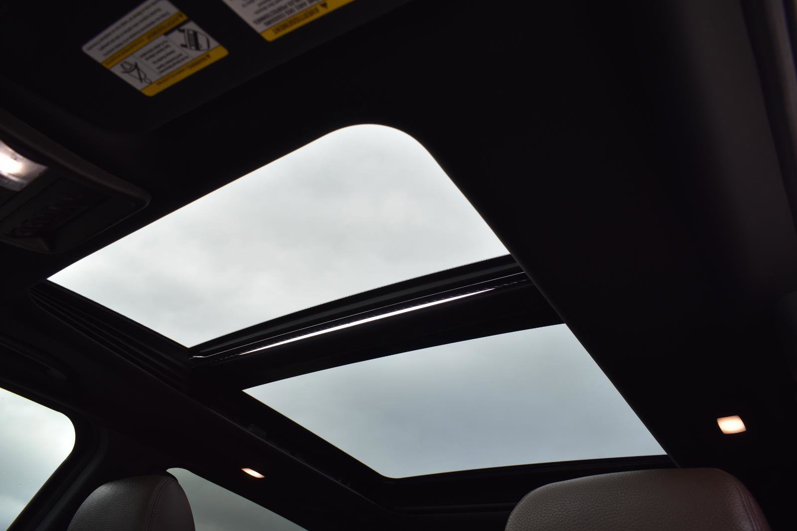 Used 2021 Nissan Titan Platinum Reserve w/ Moonroof Package image 13