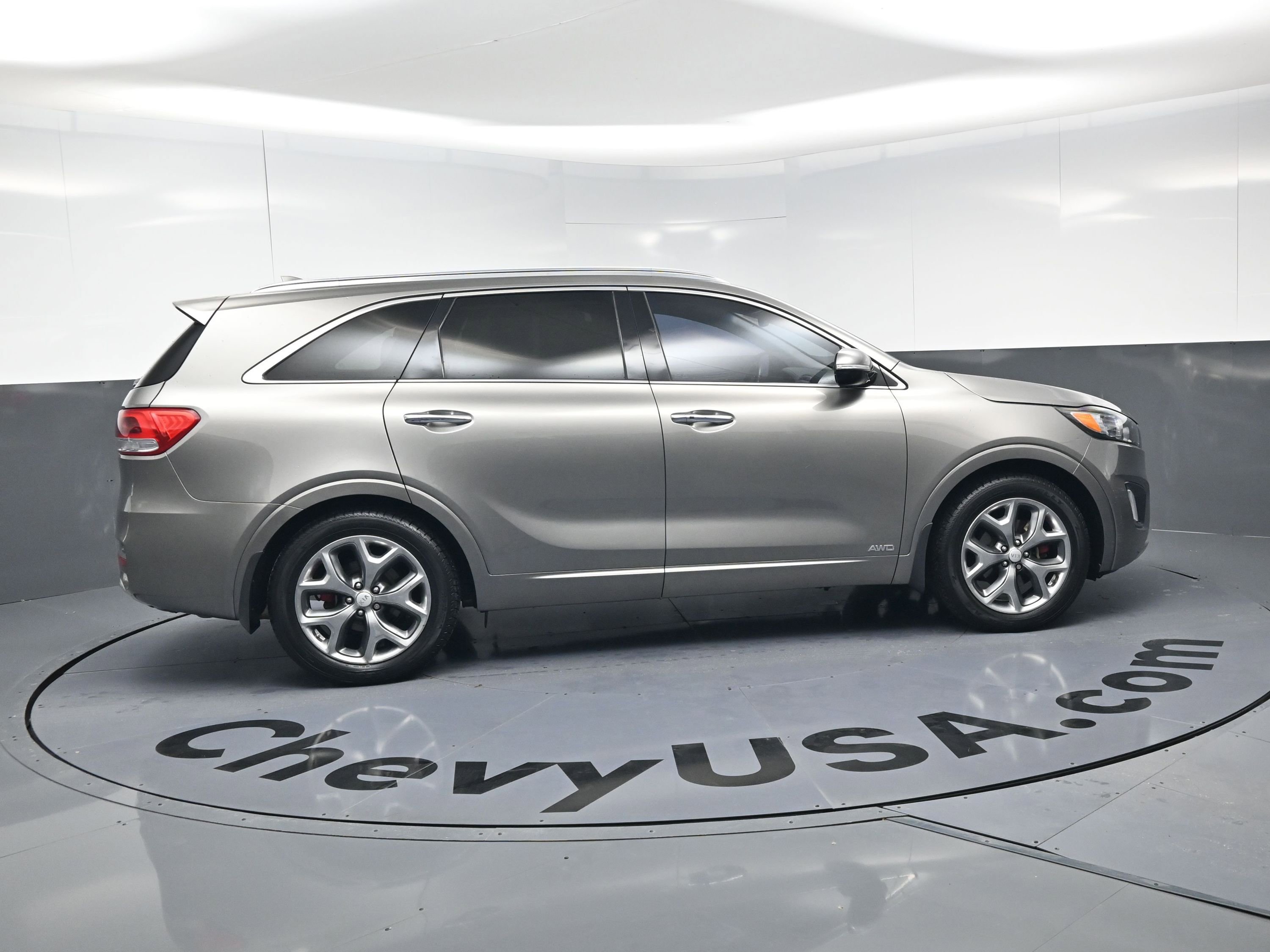 Used 2016 Kia Sorento SX image 10