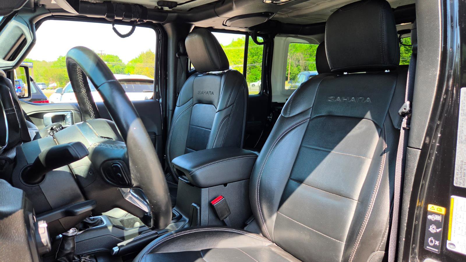 Used 2023 Jeep Wrangler Sahara w/ Cold Weather Group image 25