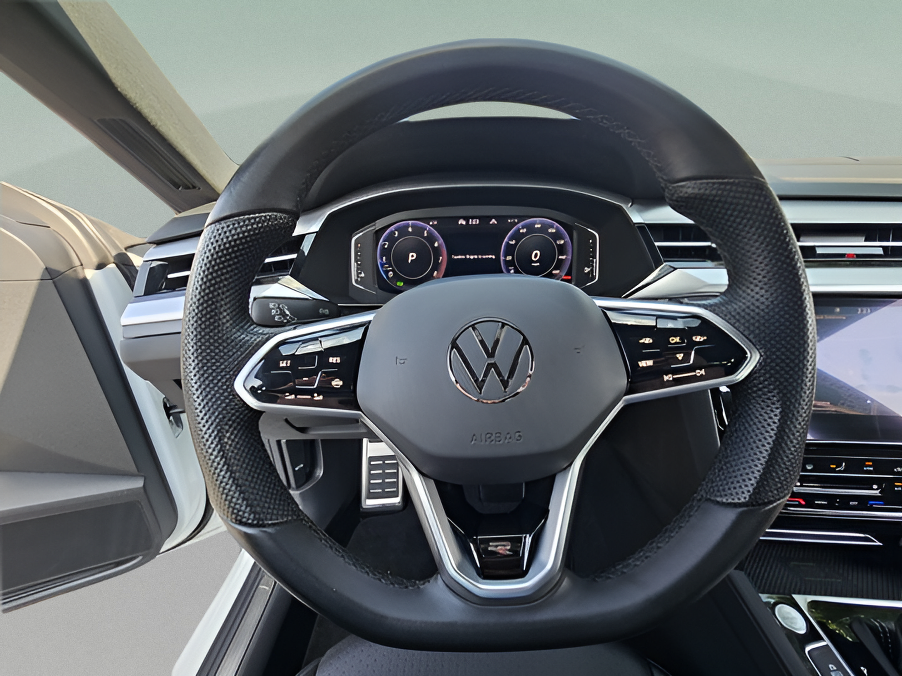 Used 2022 Volkswagen Arteon SE FWD image 21