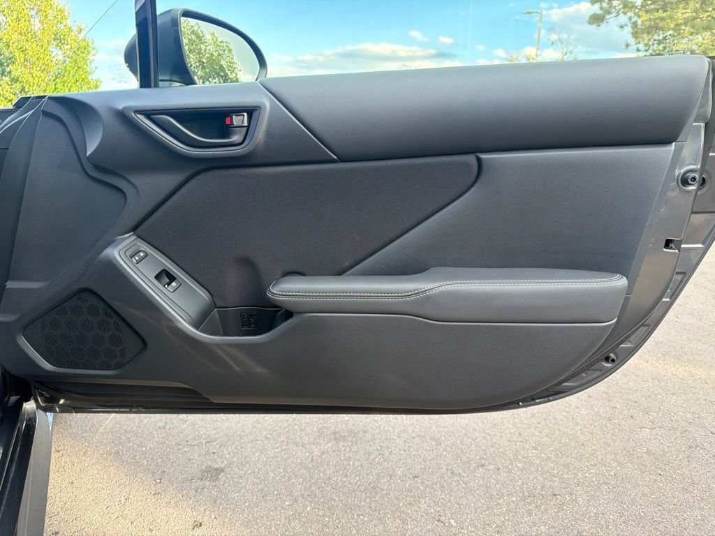 Used 2025 Toyota GR86 RWD image 12