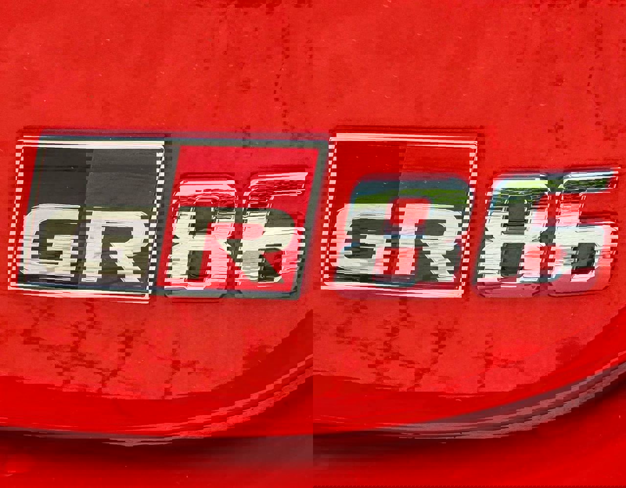 Used 2024 Toyota GR86 Premium RWD image 8