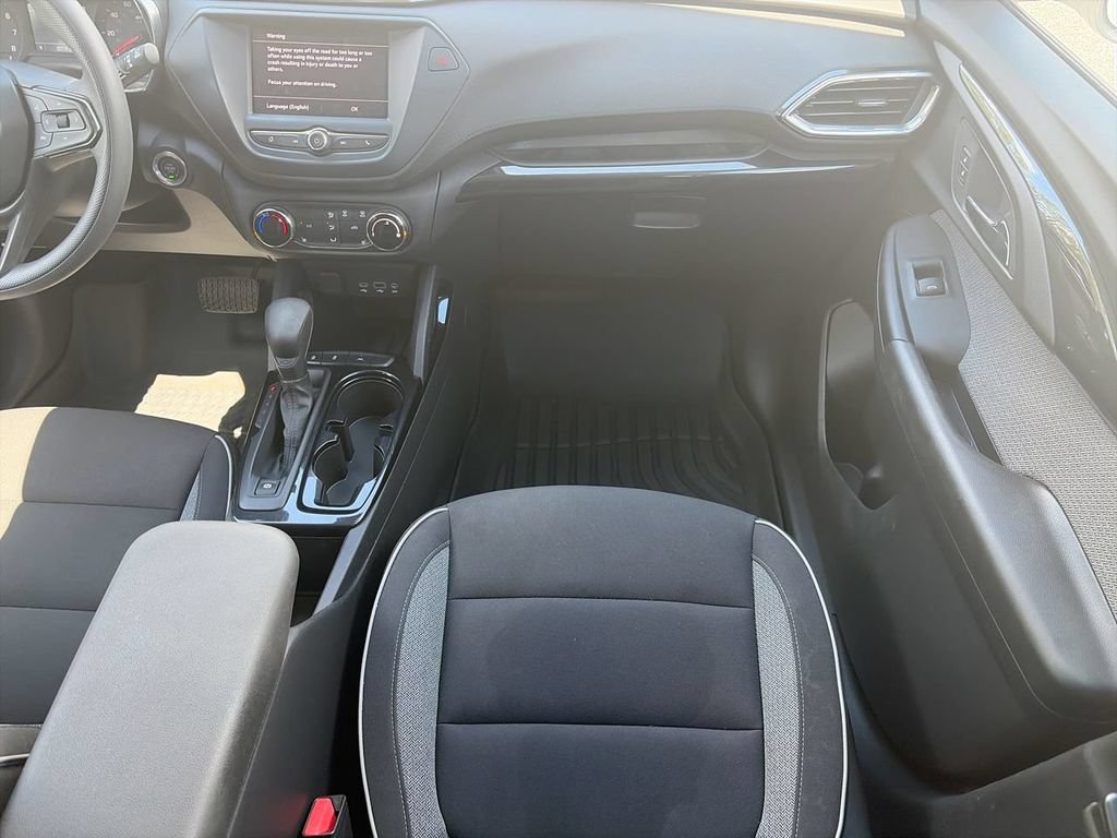 Used 2023 Chevrolet TrailBlazer LT FWD image 12