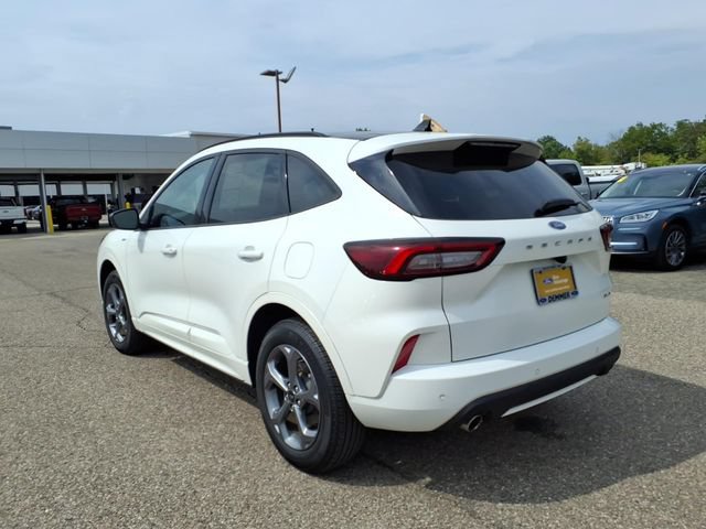 Certified 2024 Ford Escape ST-Line w/ Tech Pack #1 AWD/4WD image 5