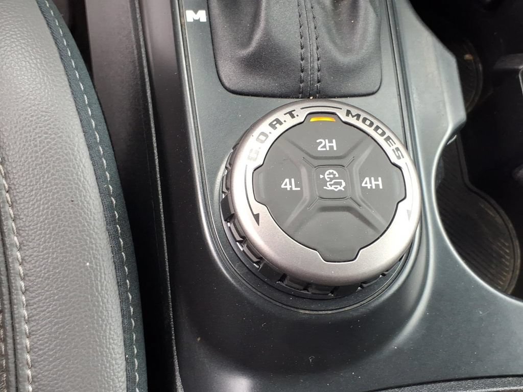 Used 2024 Ford Bronco Outer Banks AWD/4WD image 19