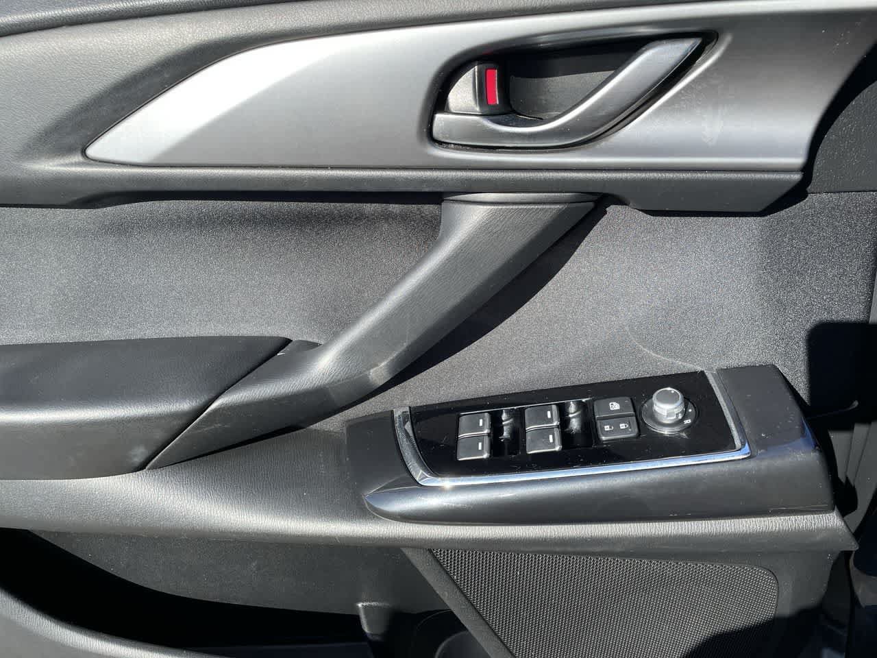 Used 2016 MAZDA CX-9 Sport FWD image 31