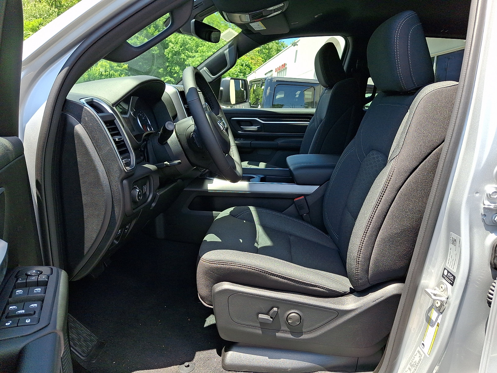New 2026 RAM 1500 Big Horn AWD/4WD image 9
