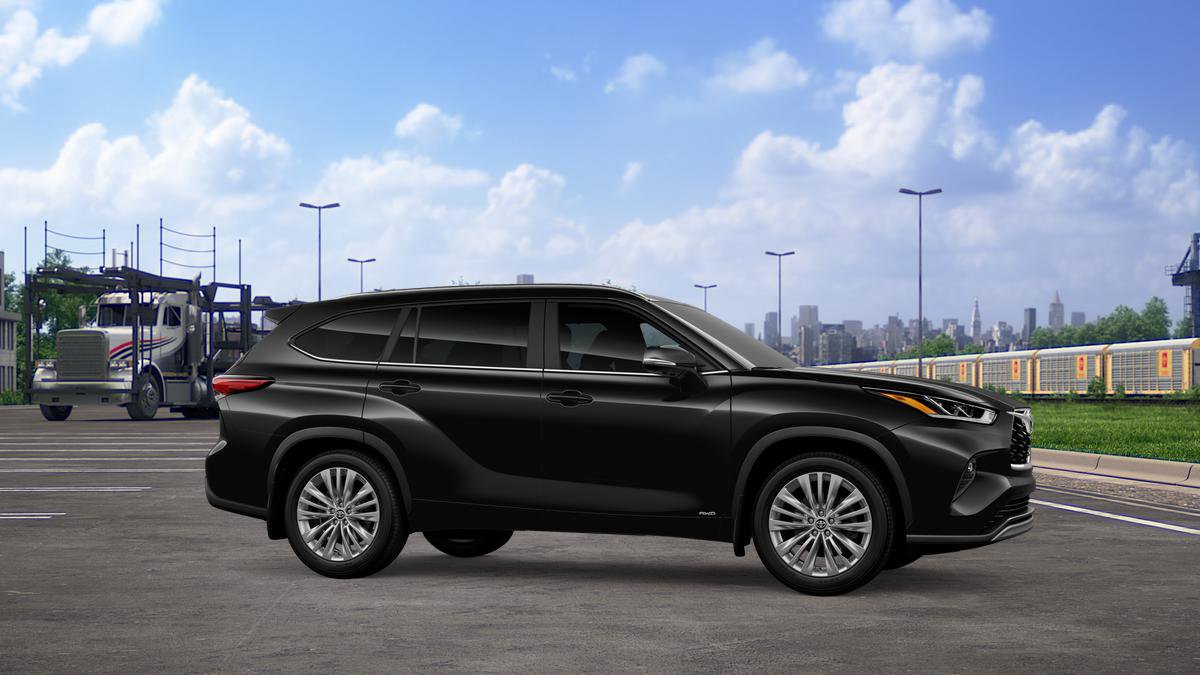 New 2026 Toyota Highlander Platinum image 13