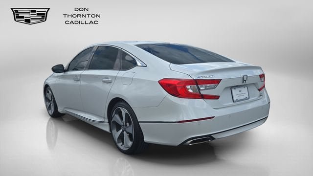Used 2020 Honda Accord Touring image 3