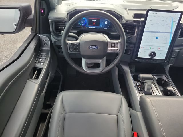 Used 2025 Ford F150 Lightning Flash AWD/4WD image 12
