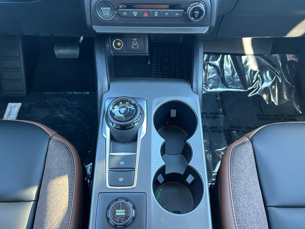 Used 2025 Ford Bronco Sport Outer Banks w/ Outer Banks Tech Package+ AWD/4WD image 11