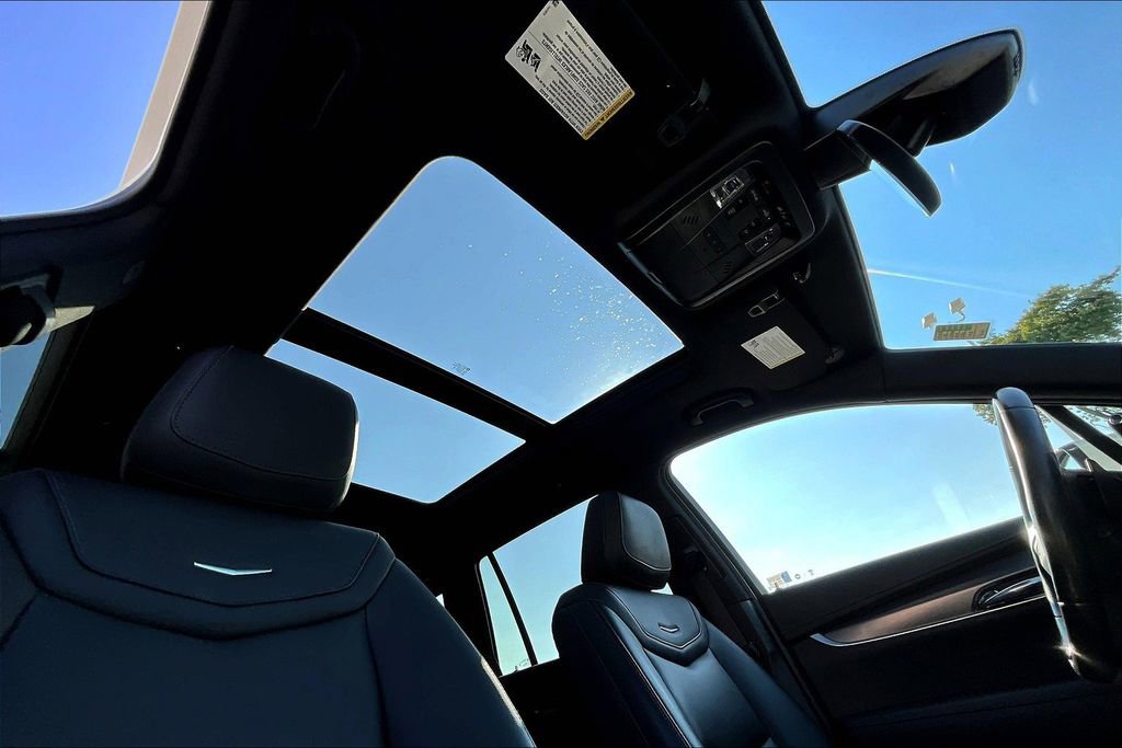 Used 2024 Cadillac XT6 Luxury w/ LPO, Floor Liner Package image 21