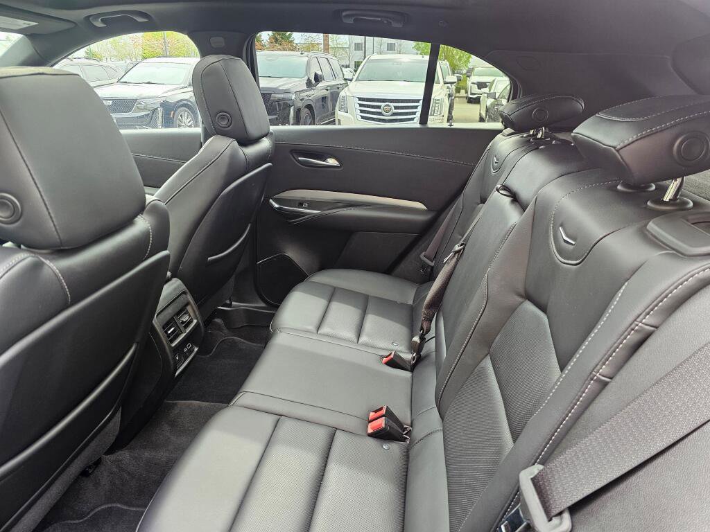 Used 2023 Cadillac XT4 Premium Luxury AWD/4WD image 19