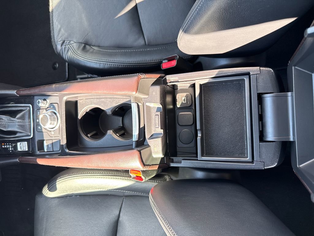 Used 2018 MAZDA MAZDA3 Grand Touring image 26