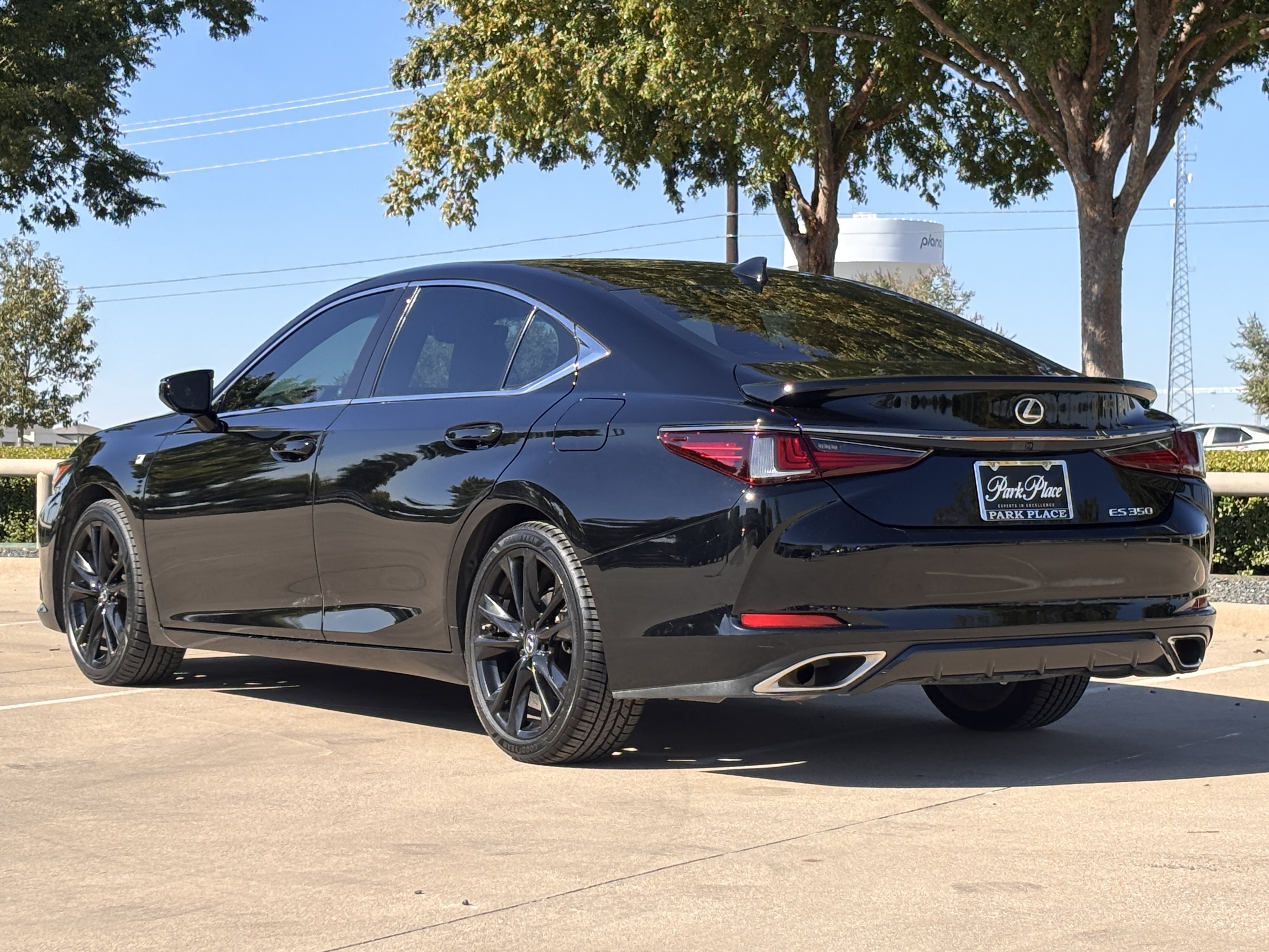 Certified 2024 Lexus ES 350 F Sport w/ Accessory Package (Z2) FWD image 3