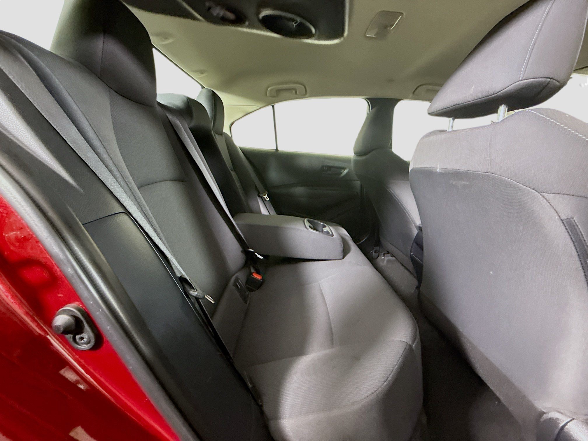 Used 2022 Toyota Corolla LE FWD image 26
