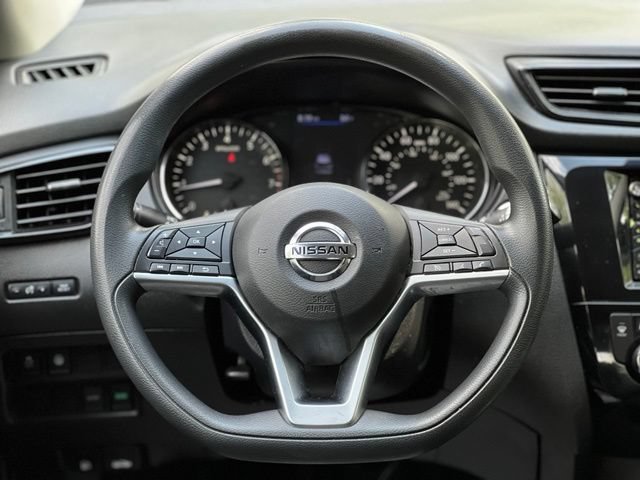 Used 2020 Nissan Rogue Sport SV FWD image 30