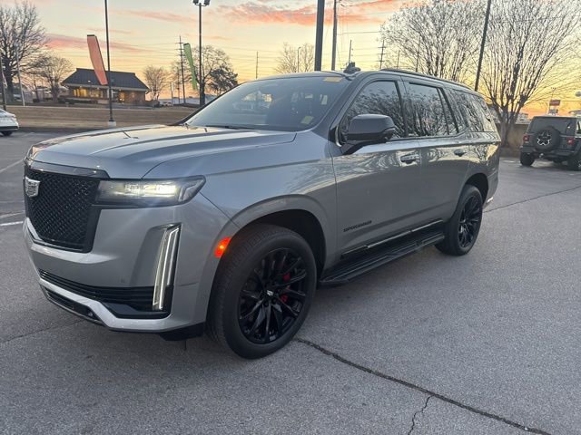 Used 2023 Cadillac Escalade Sport Platinum w/ LPO, ONYX Package image 9