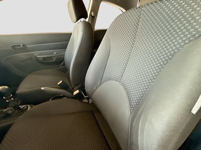 Used 2011 Hyundai Accent GL FWD image 19