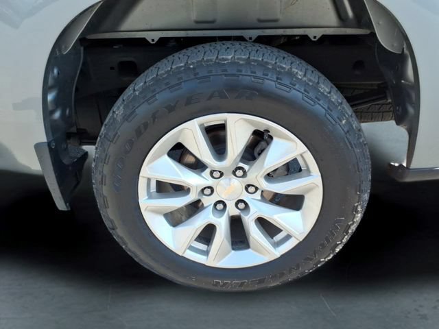 Used 2023 Chevrolet Silverado 1500 Custom w/ LPO, Dark Essentials Package AWD/4WD image 13