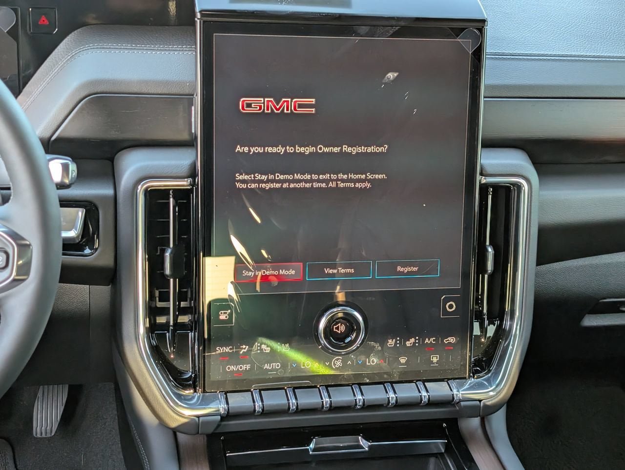 New 2026 GMC Yukon Denali w/ Sun & Power Step Package AWD/4WD image 11