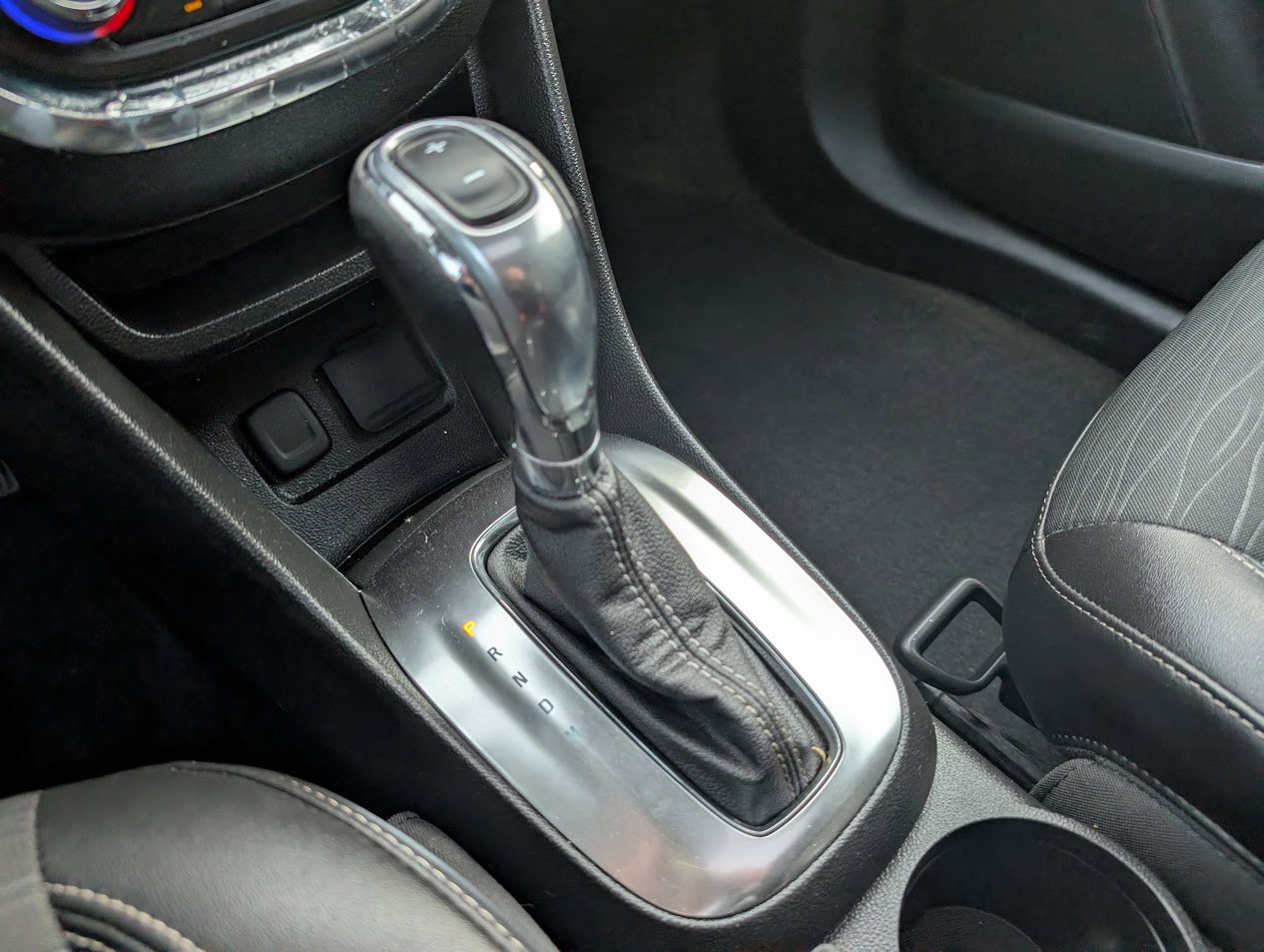 Used 2016 Buick Encore Sport Touring image 26