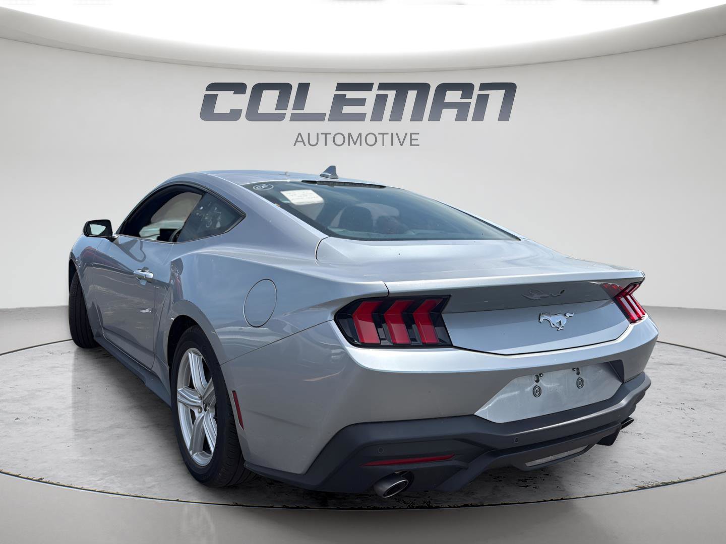 Used 2026 Ford Mustang Premium RWD image 3