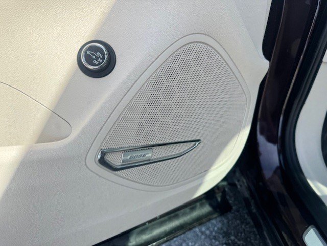 Used 2023 Buick Envision Avenir AWD/4WD image 13