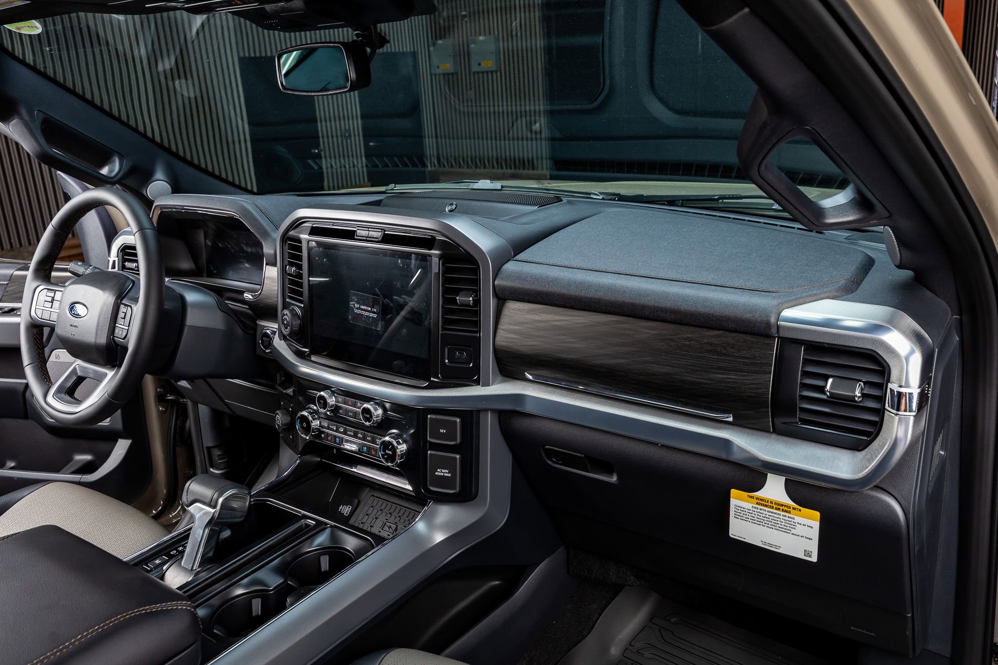 Used 2026 Ford F150 Lariat w/ Equipment Group 502A High AWD/4WD image 18