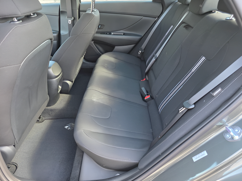 New 2026 Hyundai Elantra SEL Sport Premium FWD image 11