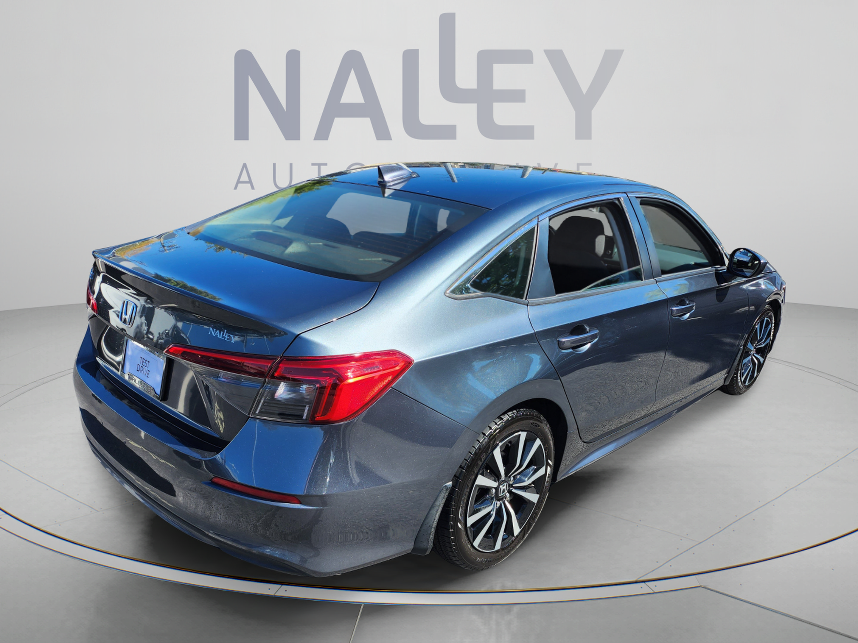 Used 2022 Honda Civic EX image 5