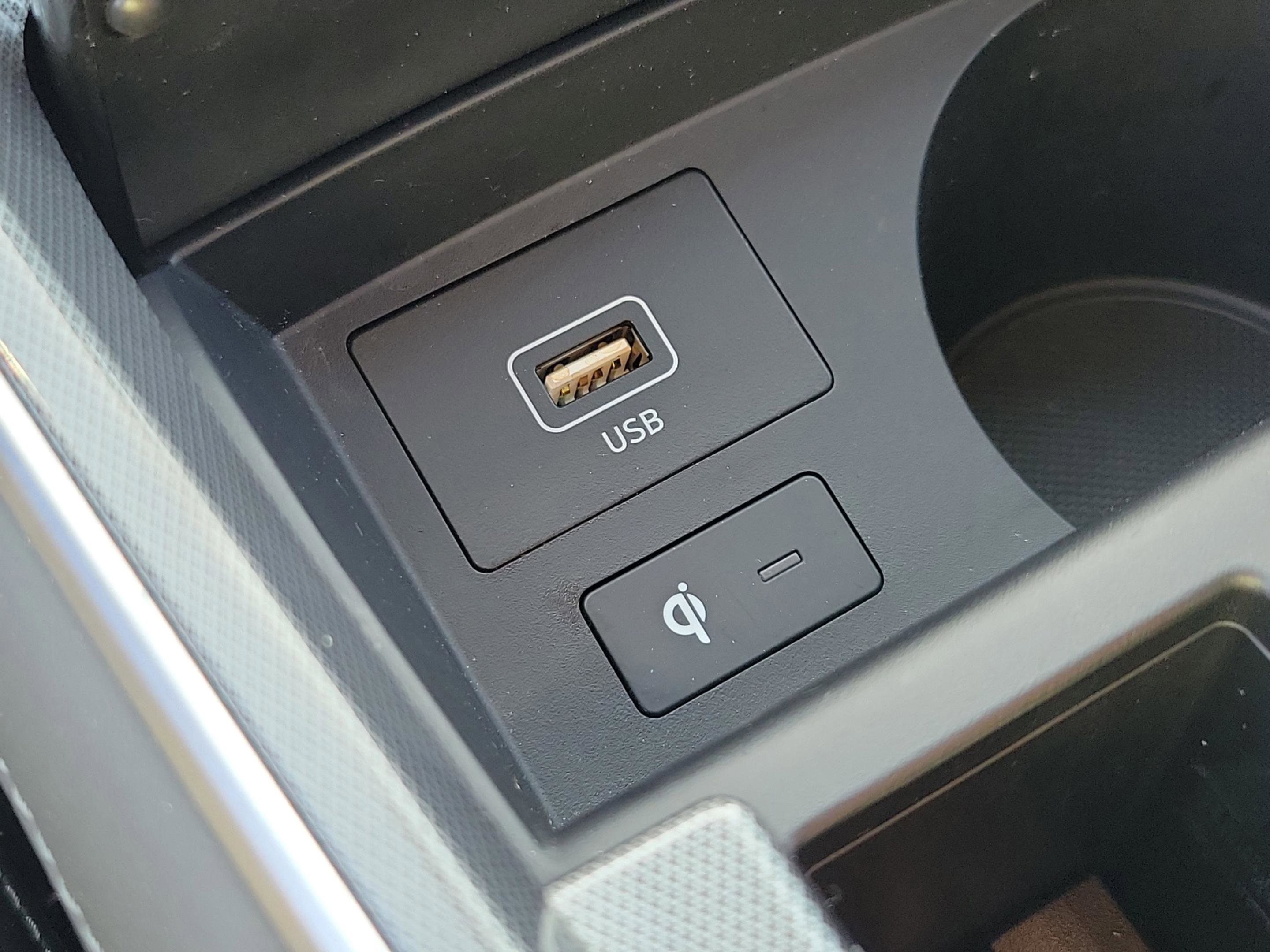 Certified 2023 Hyundai Santa Fe Calligraphy w/ Cargo Package image 24