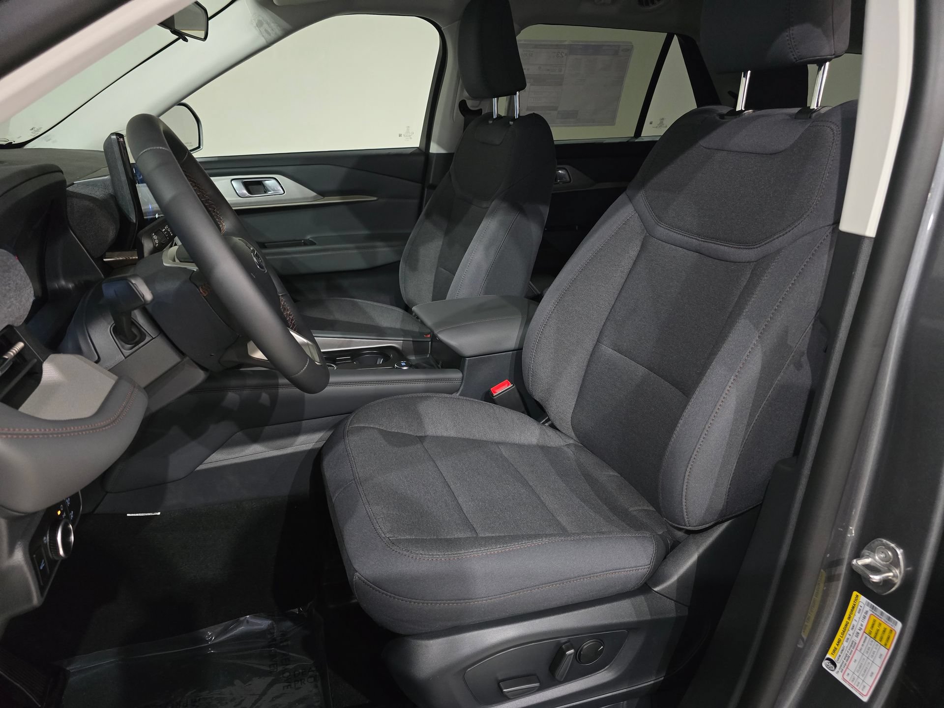 New 2026 Ford Explorer Active AWD/4WD image 20