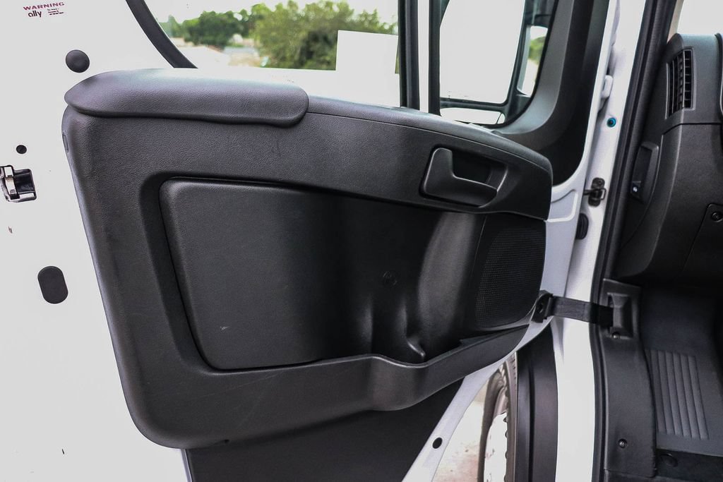 Used 2025 RAM ProMaster 2500 FWD image 23