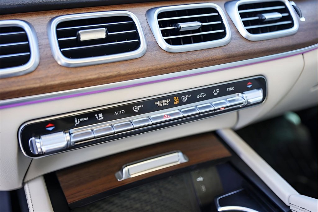 Used 2025 Mercedes-Benz GLE 350 4MATIC image 18