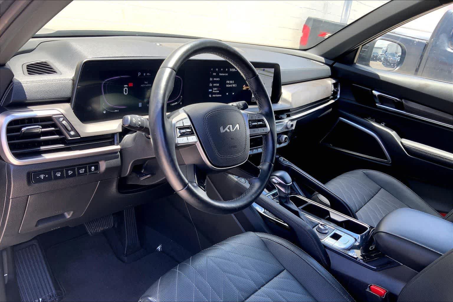 Used 2024 Kia Telluride EX X-Line AWD/4WD image 2