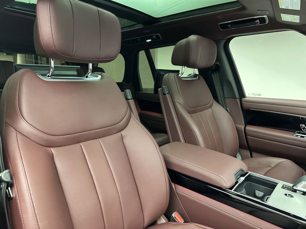 Certified 2024 Land Rover Range Rover Autobiography AWD/4WD image 11